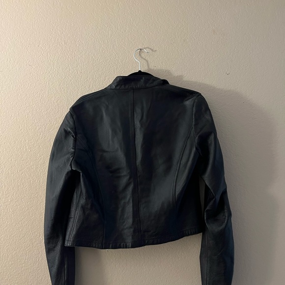 Butsina 100% Leather Women’s Jacket - Picture 2 of 4